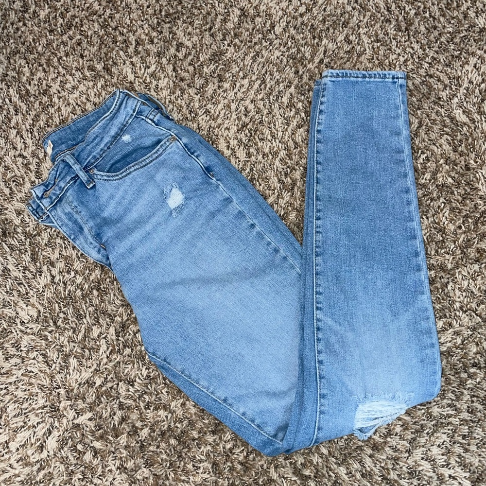 LEVI’S Womens Ripped Denim Jeans “High-Rise Skinny”
